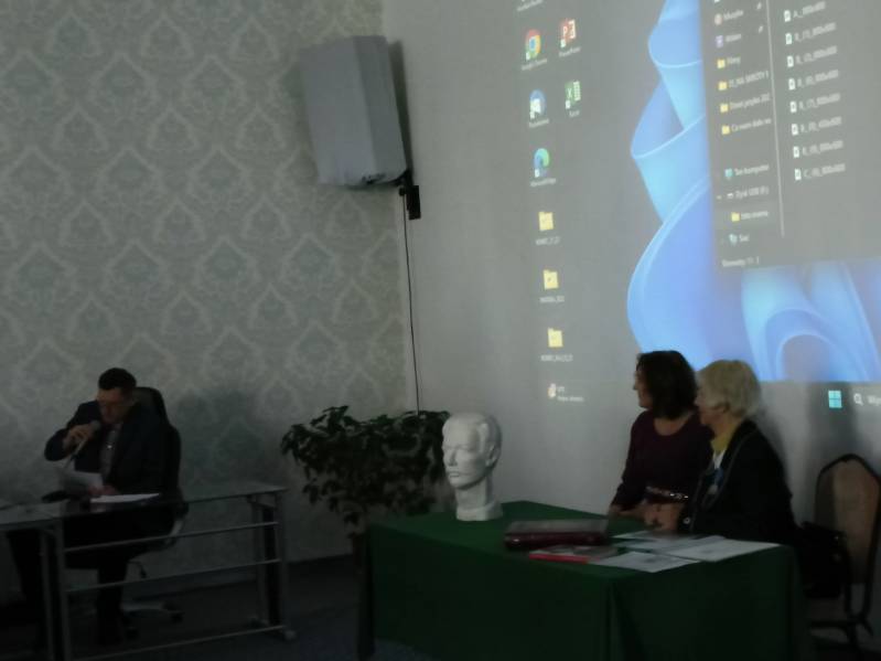 Zdjęcie Blewoński_64f88d5b1-50a9-449d-9847-d27d6498e0bf.jpg w galerii Konferencja w II LO dot. Józefa Blewońskiego